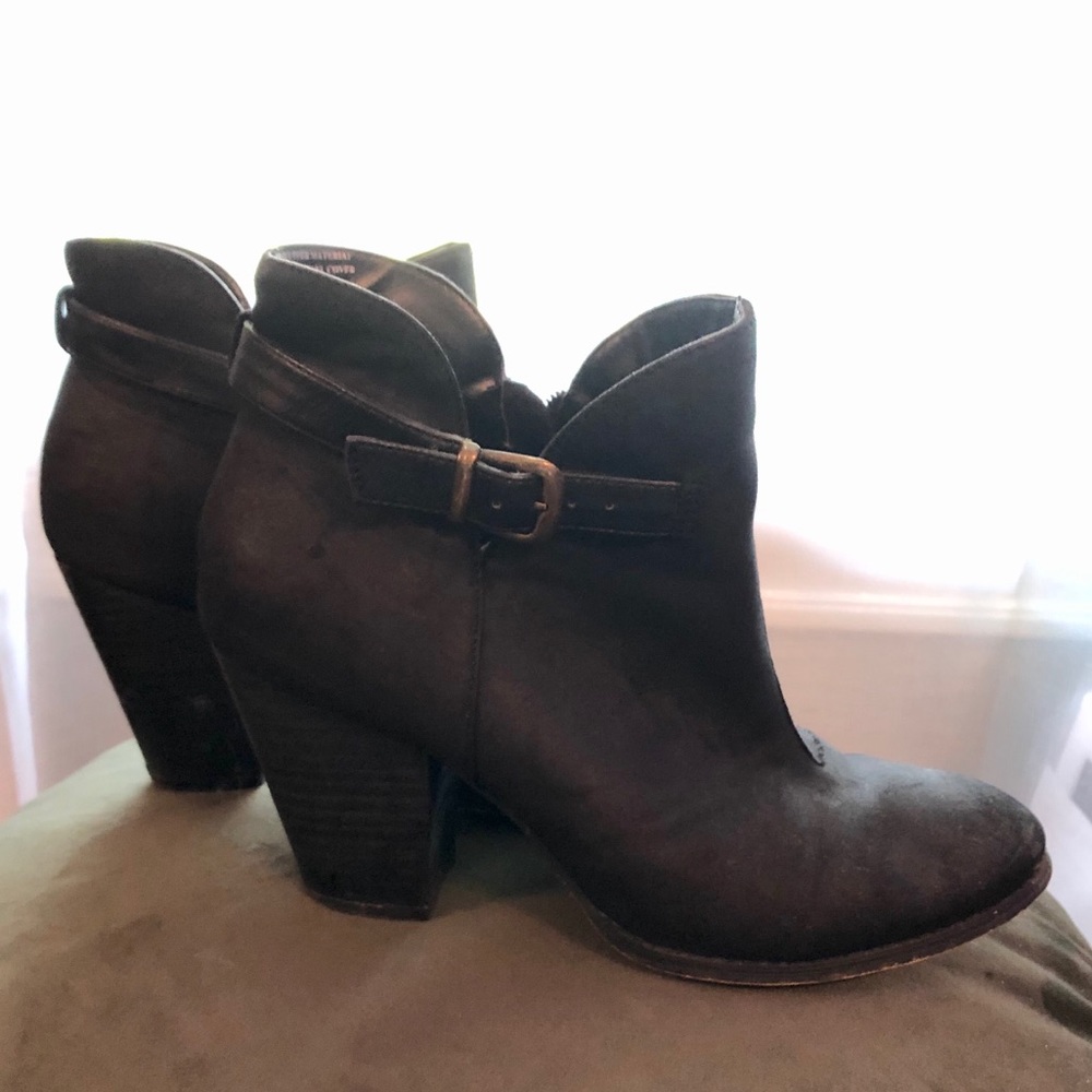 Restricted Ankle Boot/Bootie